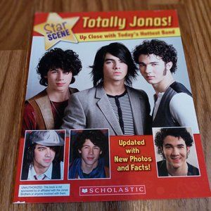 Totally Jonas! 2008 Scholastic softback book
